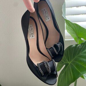 Oscar de la Renta Satin Peep Toe High Heels